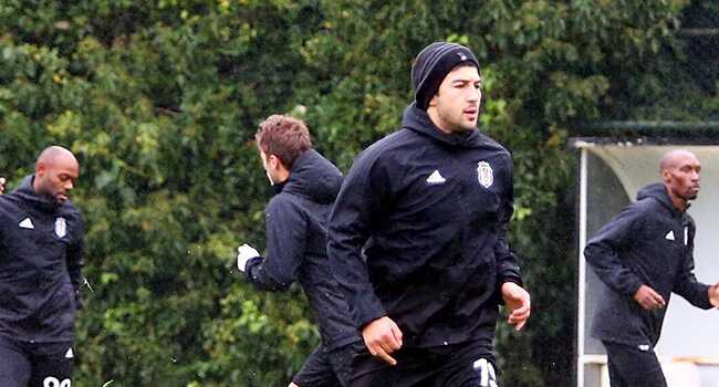 Be%C5%9Fikta%C5%9F%E2%80%99ta+Sivasspor+ma%C3%A7%C4%B1+haz%C4%B1rl%C4%B1klar%C4%B1+ba%C5%9Flad%C4%B1