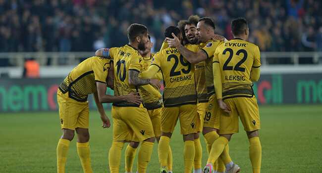 Malatya%E2%80%99dan+tarihi+fark%21;+Trabzonspor+deplasmanda+da%C4%9F%C4%B1ld%C4%B1