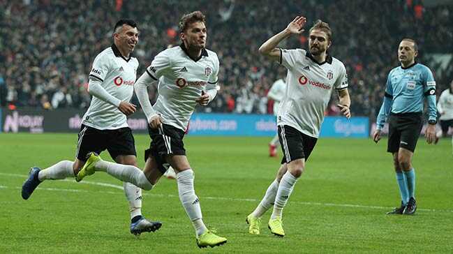 Be%C5%9Fikta%C5%9F+sahas%C4%B1nda+Galatasaray%E2%80%99%C4%B1+1-0+ma%C4%9Flup+etti