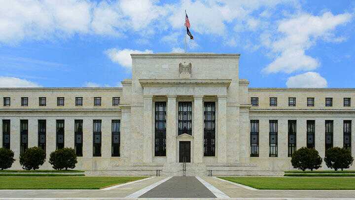 Fed,+Amerikan+i%C5%9F+d%C3%BCnyas%C4%B1ndaki+iyimserli%C4%9Fin,+g%C3%BCmr%C3%BCk+tarifelerine+y%C3%B6nelik+belirsizlik,+artan+faiz+oranlar%C4%B1+ve+emek+piyasas%C4%B1ndaki+arz+eksikli%C4%9Fi+nedeniyle+azald%C4%B1%C4%9F%C4%B1n%C4%B1+bildirildi+