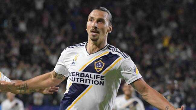 Be%C5%9Fikta%C5%9F%E2%80%99ta+se%C3%A7im+kozu+Zlatan+Ibrahimovic%21;