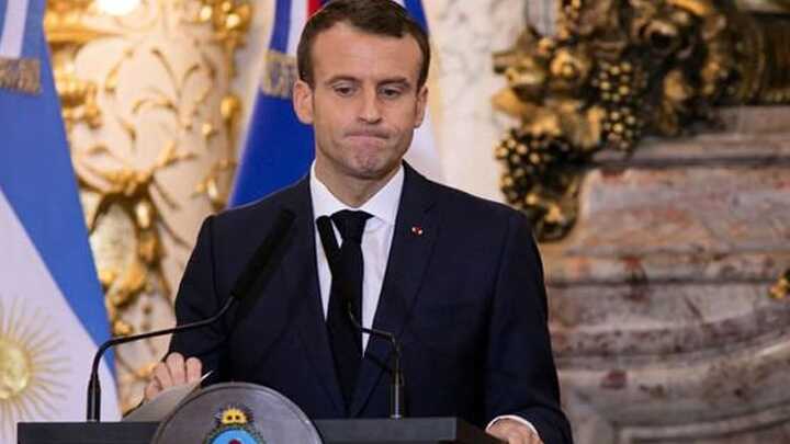 Macron%E2%80%99a+bir+%C3%B6nceki+ay+y%C3%BCzde+21+seviyesinde+olan+halk+deste%C4%9Fi,+3+puan+d%C3%BC%C5%9Ferek+y%C3%BCzde+18%E2%80%99e+geriledi