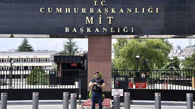 Yaz bitti Şimdi bronzluğu koruma zamanı Yaz bitti Şimdi bronzluğu koruma zamanı
