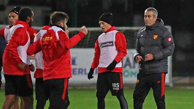 G%C3%B6ztepe%E2%80%99de+Kemal+%C3%96zde%C5%9F+siftah+yap%C4%B1yor
