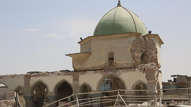 Musul'da DEAŞ'ın yıktığı tarihi caminin yeniden inşasına başlandı