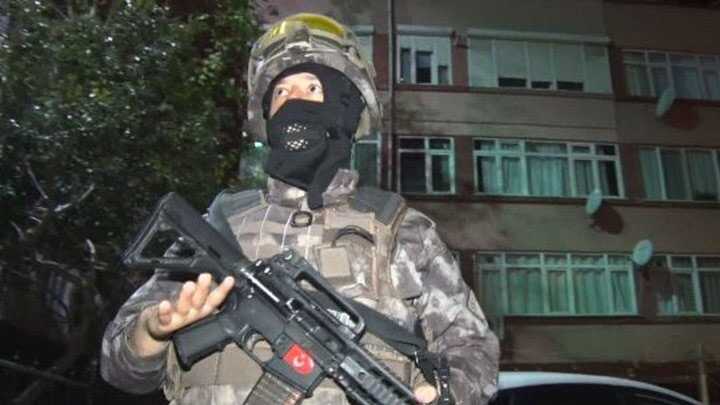 %C4%B0stanbul%E2%80%99da+narkotik+operasyonu:+1%E2%80%99i+eski+polis,+%C3%A7ok+say%C4%B1da+g%C3%B6zalt%C4%B1