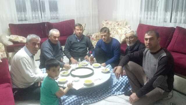 Sosyal+medyan%C4%B1n+tart%C4%B1%C5%9F%C4%B1lan+yeme%C4%9Fi:+Araba%C5%9F%C4%B1+%C3%A7orbas%C4%B1