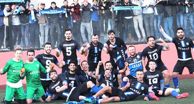 Kumburgazspor+tarihinde+ilk+kez+S%C3%BCper+Amat%C3%B6r+K%C3%BCmeye+y%C3%BCkseldi