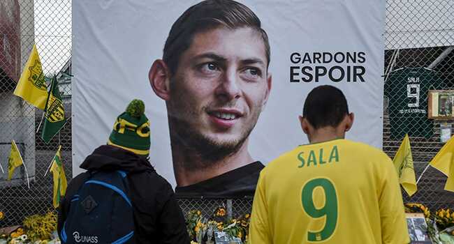 UEFA%E2%80%99dan+Sala+i%C3%A7in+sayg%C4%B1+duru%C5%9Fu+karar%C4%B1
