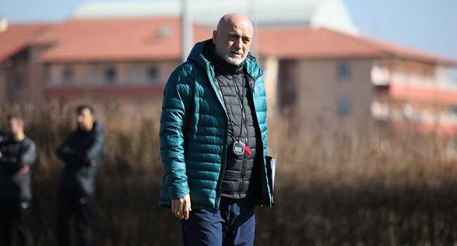 Hikmet+Karaman:+Fenerbah%C3%A7e%E2%80%99yi+taraftar%C4%B1m%C4%B1zla+yendik